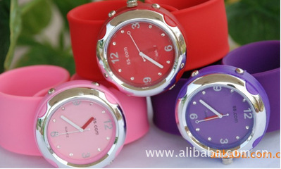 【日韓風(fēng)格最新款拍拍表,可來電來圖訂制產(chǎn)品 可設(shè)計LOGO】價格,廠家,圖片,其他鐘表,深圳市騰馬禮品本司(業(yè)務(wù)部)-